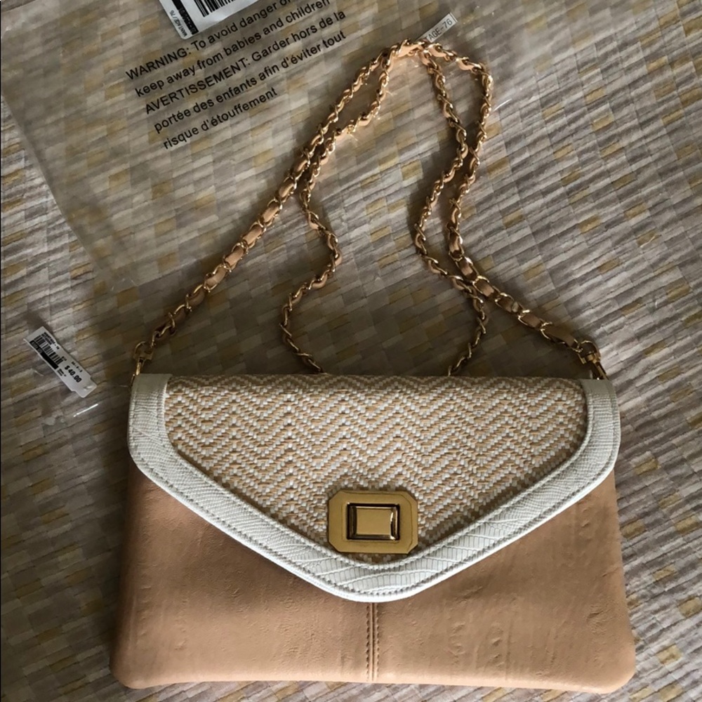 ❌SOLD❌- Aldo Clutch - Picture 2 of 5